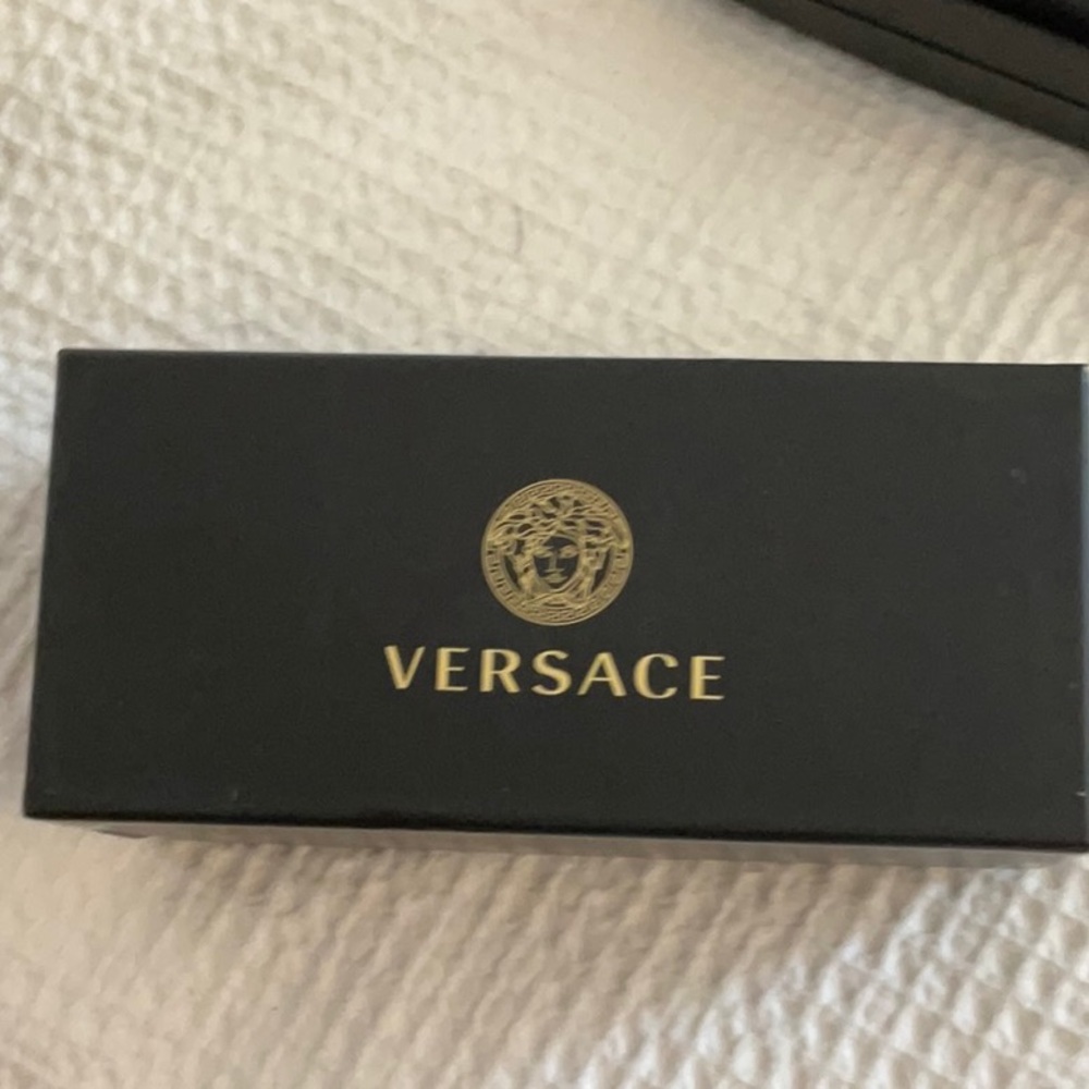 VERSACE TORTOISE SUNGLASSES - Picture 5 of 5